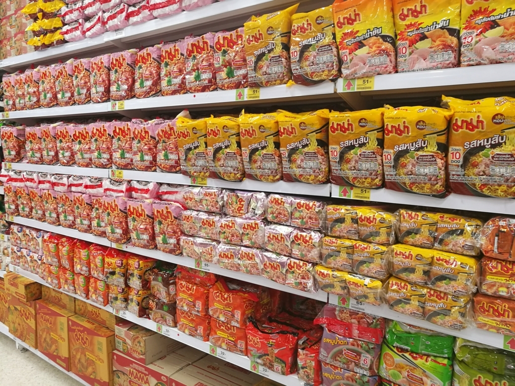 タイ バンコクでばらまき土産を購入するならローカルスーパーマーケットがおすすめ