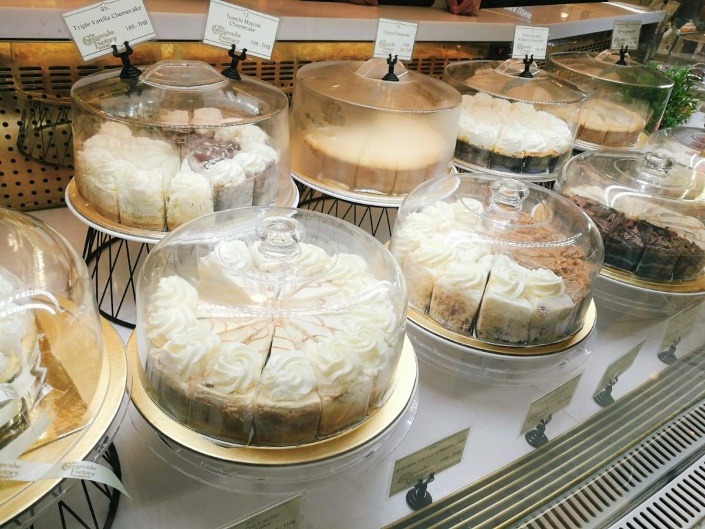 閉店 チーズケーキファクトリー エンポリアムの濃厚チーズケーキ